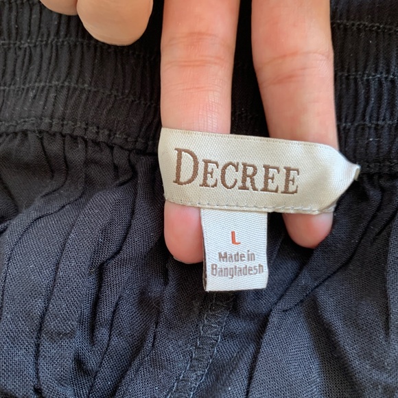 3/$15 Decree // High waisted shorts - Picture 3 of 4